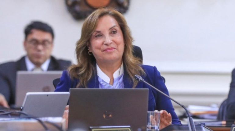 Dina Boluarte asistirá a investidura de Daniel Noboa