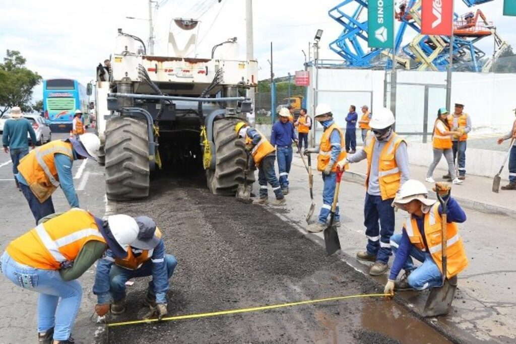 explosion-en-esmeraldas-frena-obras-viales-en-quito.ecuador221.com_.ec_ Explosión en Esmeraldas frena obras viales en Quito