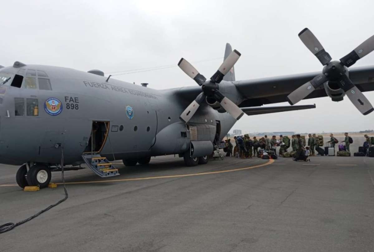 falla-en-frenos-provoca-accidente-de-avion-hercules-en-latacunga.ecuador221.com_.ec_ Falla en frenos provoca accidente de avión Hércules en Latacunga