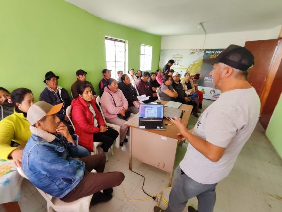MAG presenta alternativas tecnológicas a pequeños ganaderos de Píntag