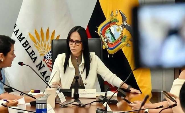 marcela-holguin-excorreista-dirigira-los-medios-publicos-ecuador221.com_.ec_ Marcela Holguín, excorreísta, dirigirá los medios públicos