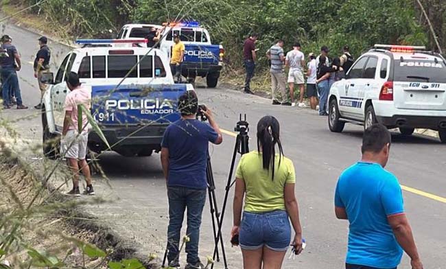 Montecristi: hallan a cinco personas calcinadas en un vehículo