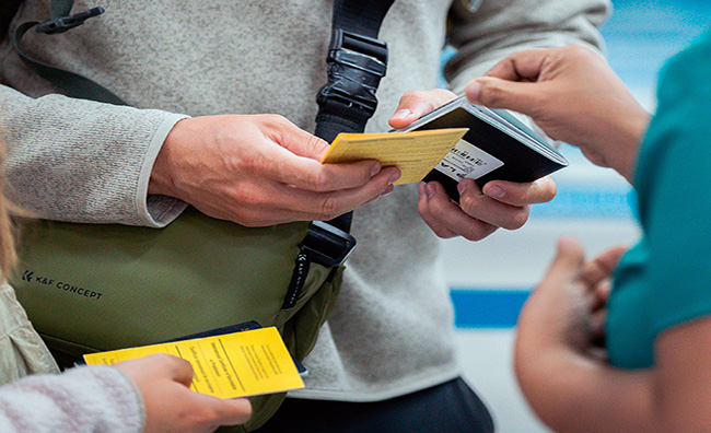Refuerzan controles para prevenir casos de fiebre amarilla en aeropuerto de Guayaquil