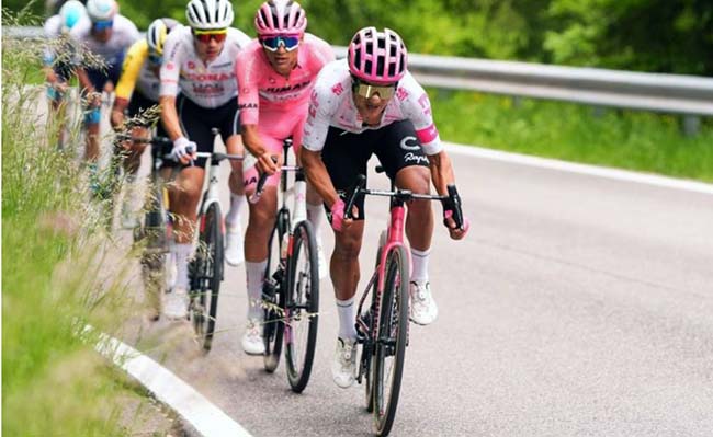 richard-carapaz-y-sus-posibilidades-para-ganar-la-maglia-rosa-ecuador221.com_.ec_ Richard Carapaz y sus posibilidades para ganar la Maglia Rosa
