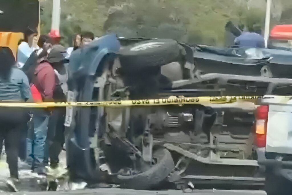 tragedia-vial-en-paso-lateral-de-ambato-deja-dos-muertos.ecuador221.com_.ec_ Tragedia vial en Paso Lateral de Ambato deja dos muertos