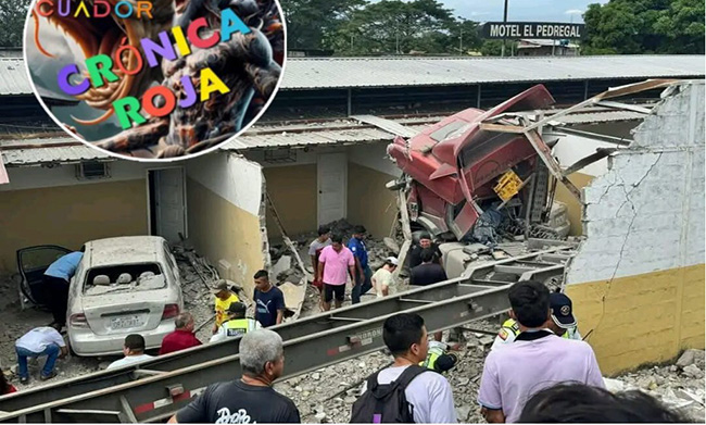 Tráiler se metió a motel con clientes dentro