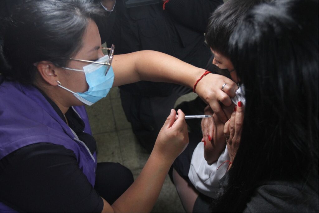 Tosferina-3-1024x683-1 La tosferina un virus en aumento de contagios y muertes en el Ecuador