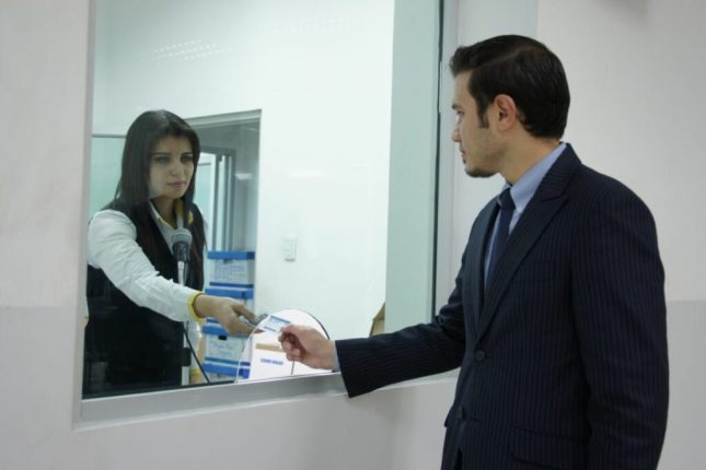 ANT autoriza conducir con licencia caducada temporalmente