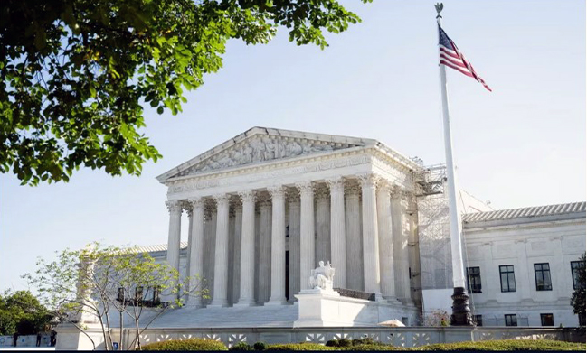 Corte Suprema de EEUU prohíbe el cambio de sexo en menores