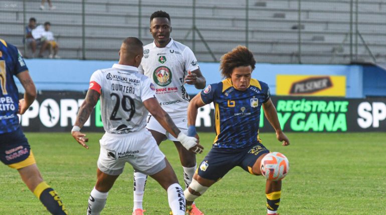 Delfín vence a Mushuc Runa con goles finales