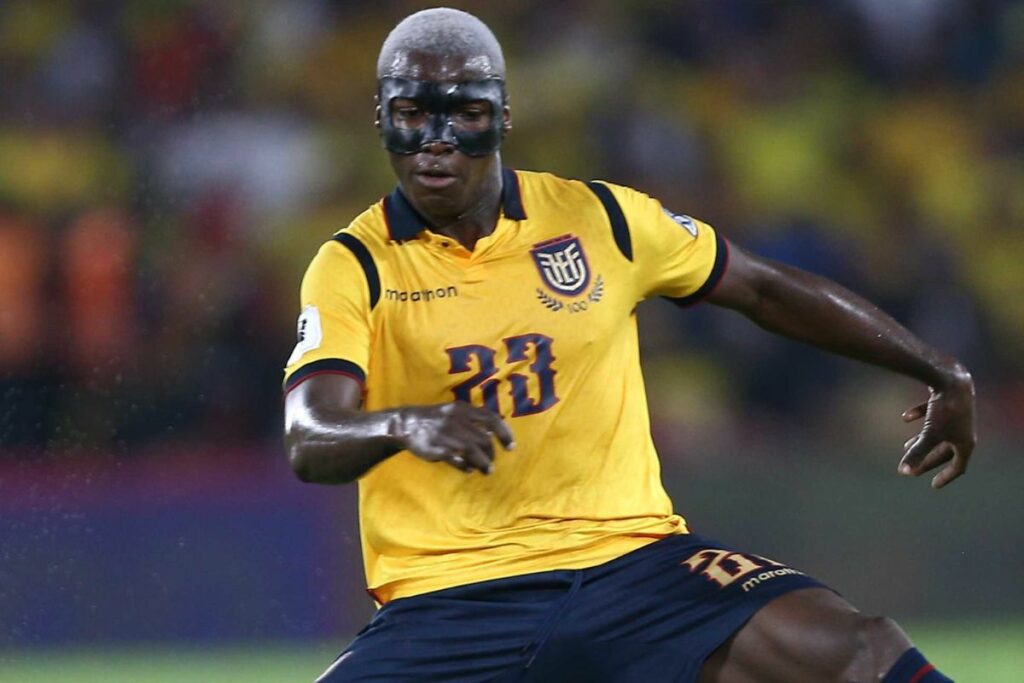 ecuador-mantiene-segundo-lugar-tras-empate-ante-brasil.ecuador221.com_.ec_ Ecuador mantiene segundo lugar tras empate ante Brasil