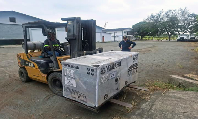Entregan motores fuera de borda a Capitanía de Puerto Bolívar