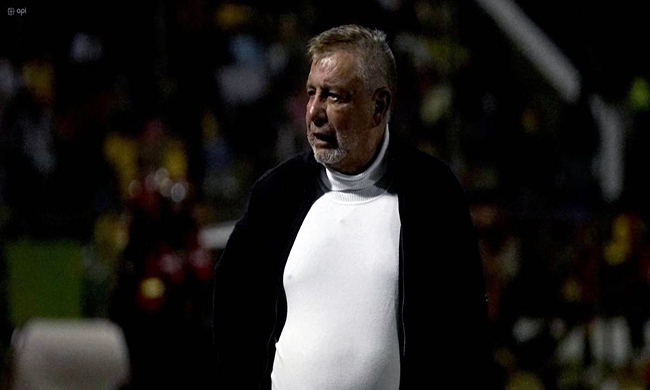 Ever Hugo Almeida renunció a su cargo como técnico de Mushuc Runa