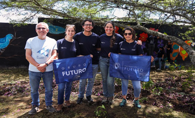 grupo-futuro-participo-en-jornada-de-reforestacion-en-quito-ecuador221.com_.ec_ Grupo Futuro participó en jornada de reforestación en Quito