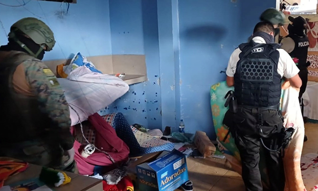 Hallan un celular en operativo en cárcel de Archidona