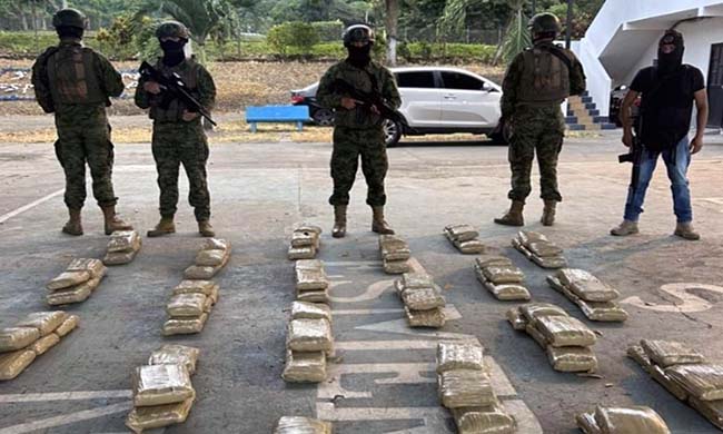 incautan-150-bloques-de-marihuana-en-rio-verde-ecuador221.com_.ec_ Incautan 150 bloques de marihuana en Río Verde