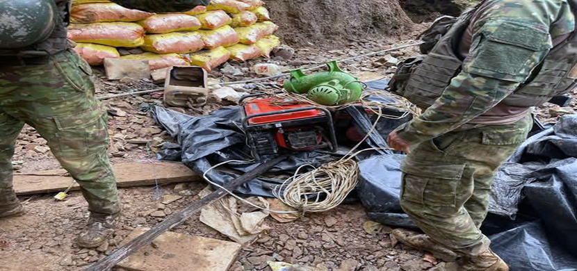 ecuador 221 mineria-ilegal-Tulcan Destruyen bocaminas en Camilo Ponce Enríquez