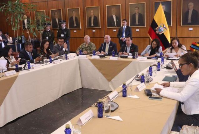 Ministro exige justicia coherente con lucha militar anticrimen