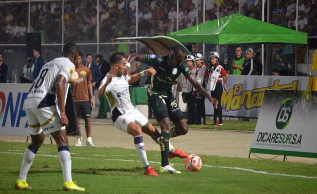 Orense venció a Liga de Quito y subió al quinto puesto