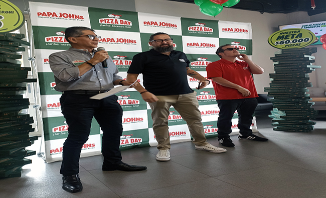 papa-johns-celebra-el-mes-de-los-ninos-ecuador221.com_.ec_ Papa Johns celebra el mes de los niños