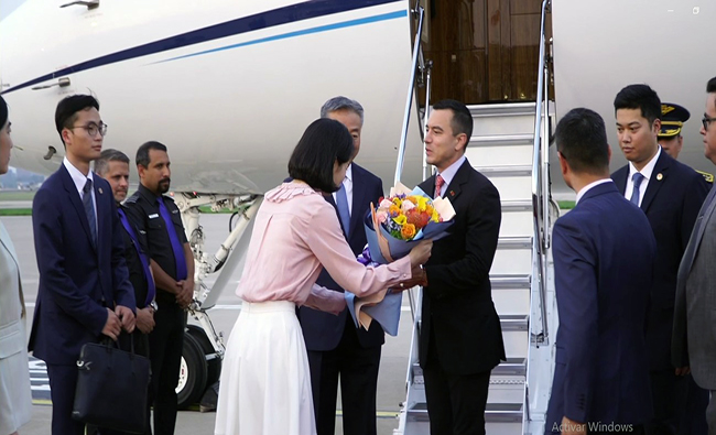 Presidente Noboa llega a China para cumplir agenda oficial
