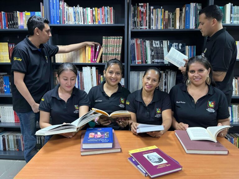 ecuador 221 primera-feria-internacional-del-libro-llega-a-manabi.ecuador221.com_.ec_ Primera Feria Internacional del Libro llega a Manabí