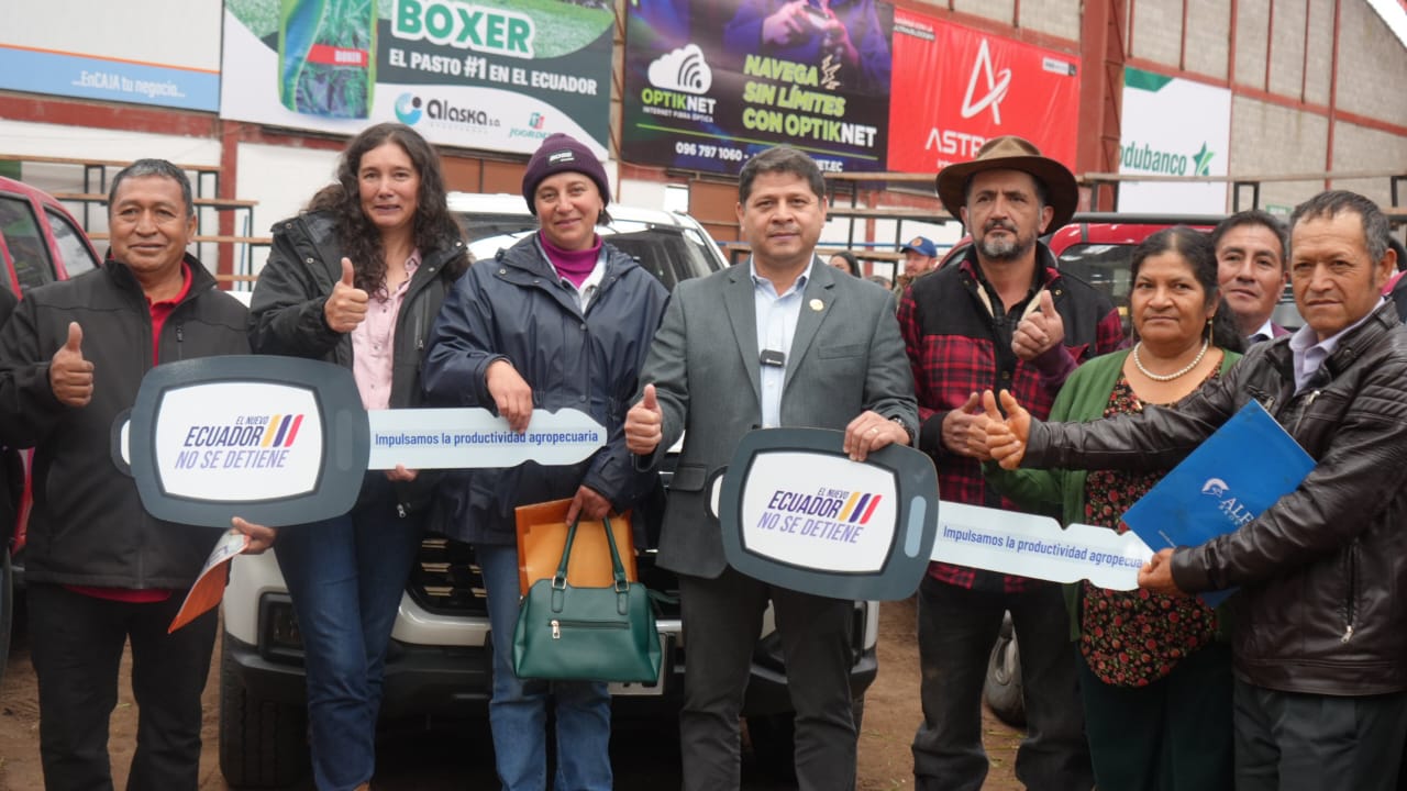productores-de-azuay-reciben-apoyo-agricola-por-usd-217.000.ecuador221.com_.ec_ Productores de Azuay reciben apoyo agrícola por USD 217.000
