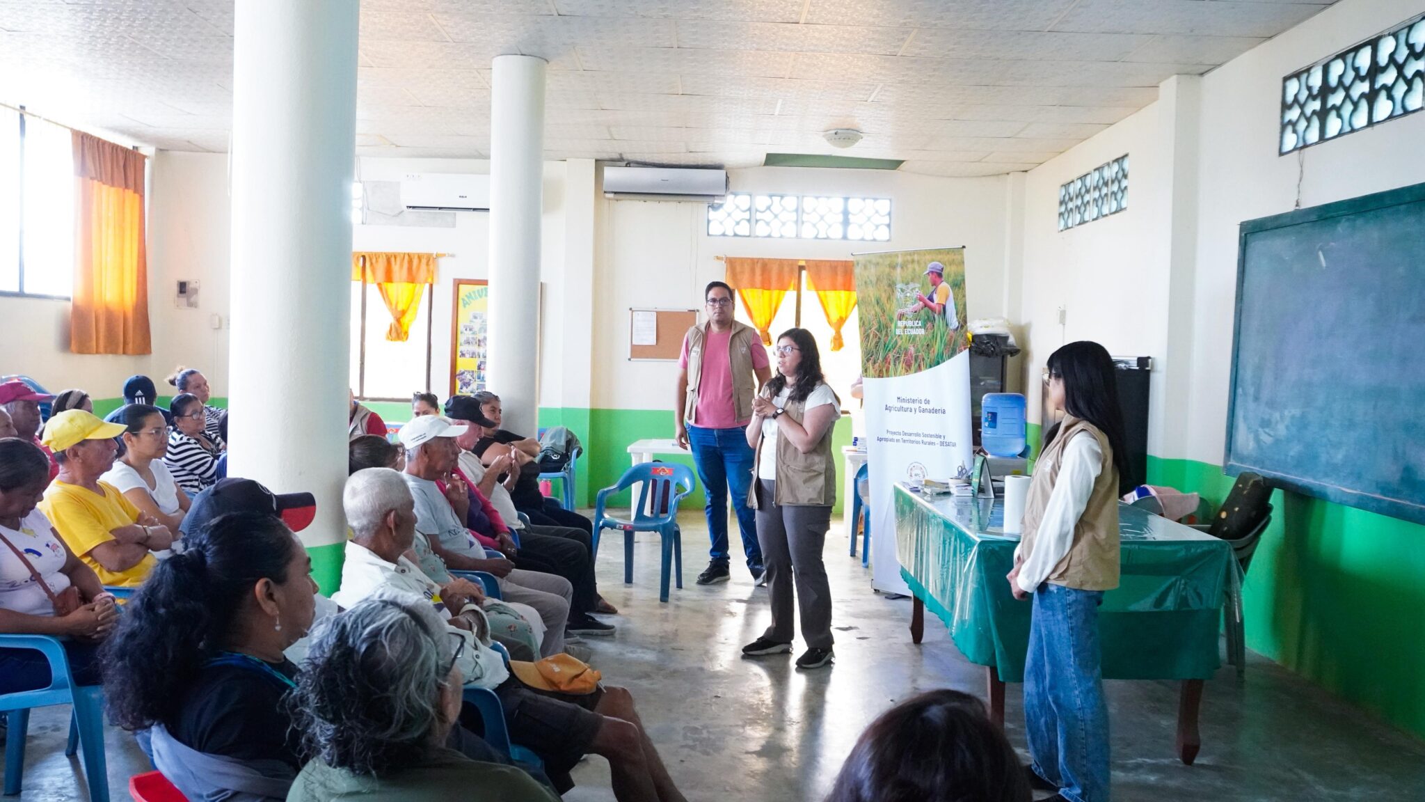 ecuador 221 proyecto-desatar-impulsa-40-organizaciones-rurales-en-costa.ecuador221.com_.ec_ Proyecto DESATAR impulsa 40 organizaciones rurales en Costa