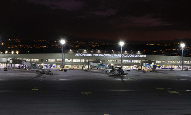 Reprograman vuelos en aeropuerto de Quito por mantenimiento preventivo
