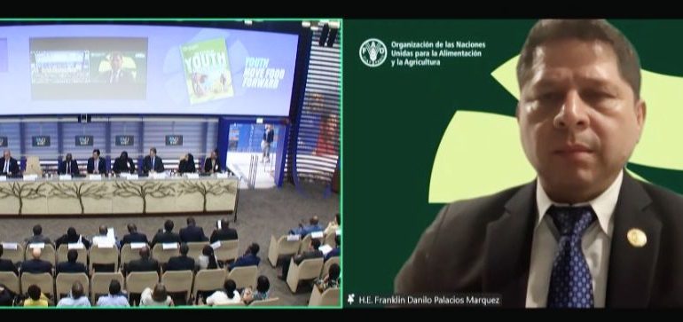 Ecuador impulsa primera política agrojuvenil en FAO