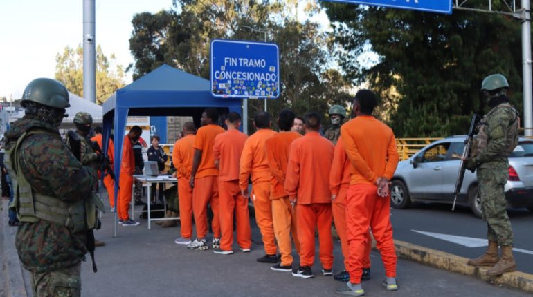 Ecuador prohíbe retorno de reos colombianos por 40 años