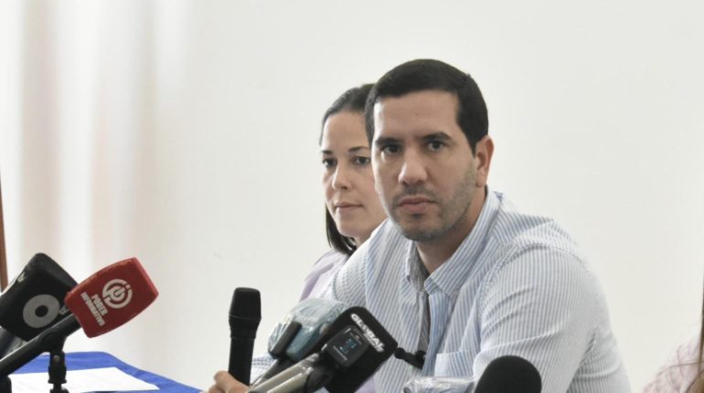 Fiscalía investiga contratos de Celec durante apagones eléctricos