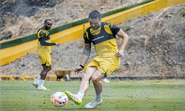 Ismael Rescalvo dejó a los jugadores de Barcelona sin días libres