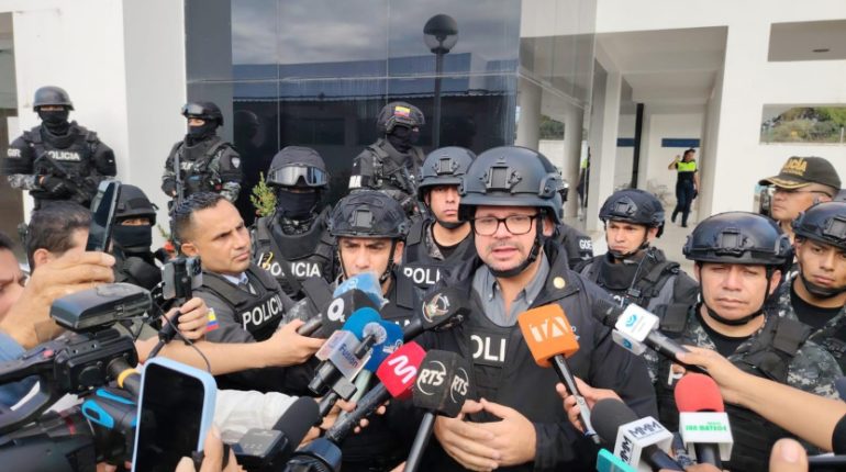 Ministro Reimberg cuestiona liberación de miembros de Los Lobos