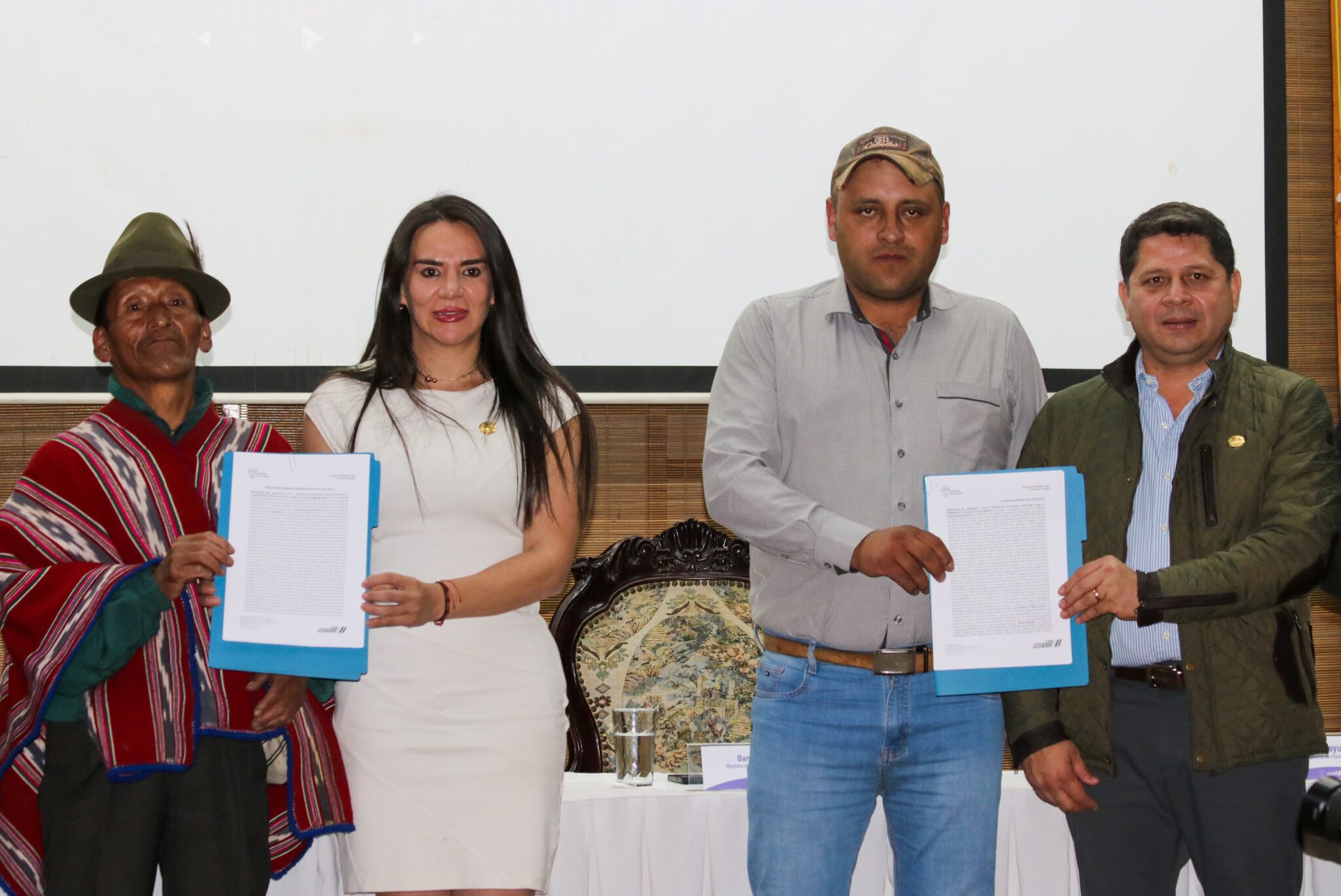ecuador 221 productores-de-sierra-centro-reciben-autorizaciones-para-riego-agricola.ecuador221.com_.ec_ Productores de Sierra Centro reciben autorizaciones para riego agrícola