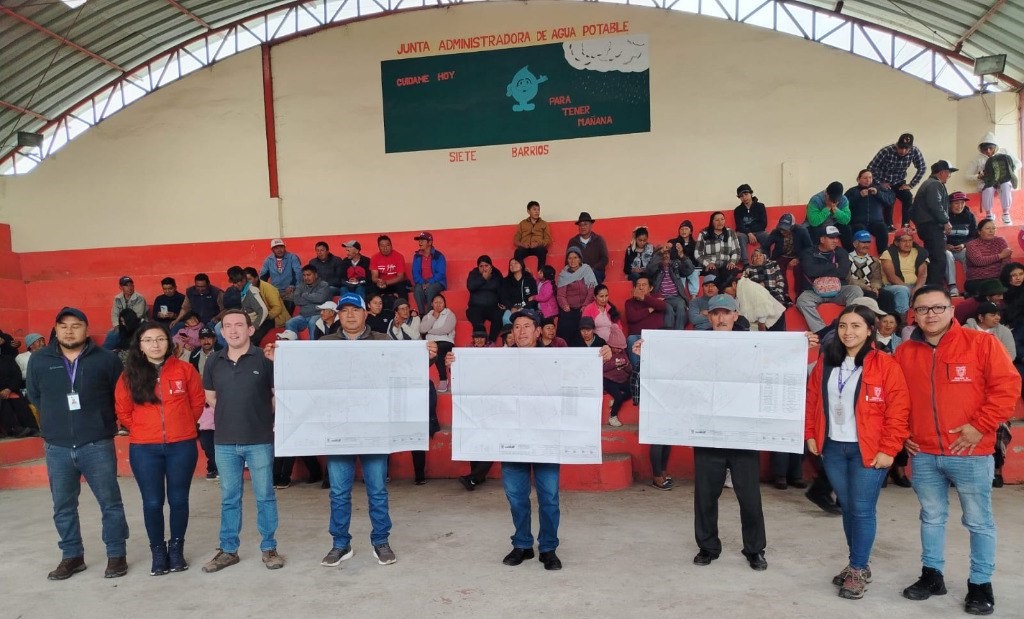 269-familias-de-pillaro-accederan-a-riego-tecnificado.ecuador221.com_.ec_ 269 familias de Píllaro accederán a riego tecnificado