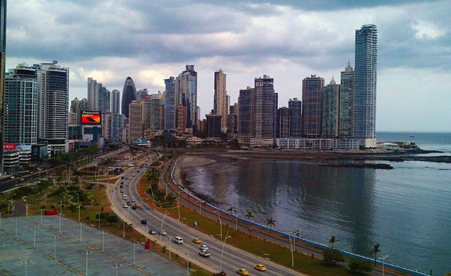 Acuerdo tributario sacará a Panamá de la lista de paraísos fiscales de Ecuador