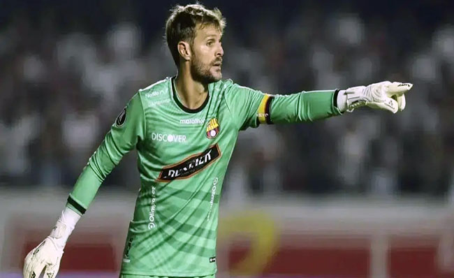 Barcelona, sino le paga a Burrai, no jugará con Macará