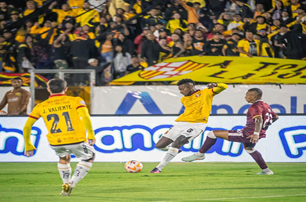 Barcelona y Cuenca Juniors se enfrenta por la Copa Ecuador