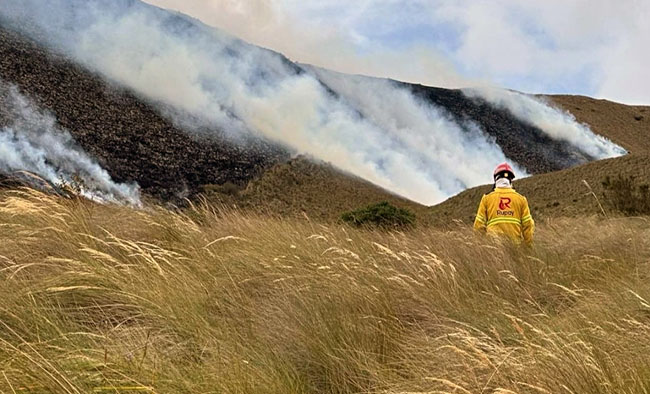 ECU 911 coordina acciones ante incendio forestal en Reserva Cotacachi - Cayapas