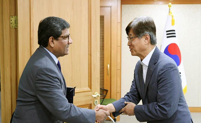 Ecuador y Corea del Sur firmarán acuerdo para fomentar comercio e inversión