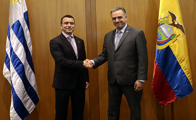 Ecuador y Uruguay firman acuerdos bilaterales de seguridad