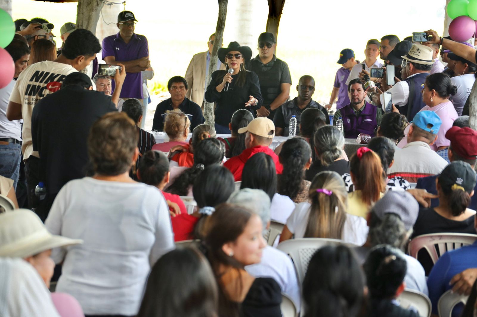 ecuador 221 gobierno-acerca-servicios-sociales-y-productivos-a-nobol.ecuador221.com_.ec_ Gobierno acerca servicios sociales y productivos a Nobol