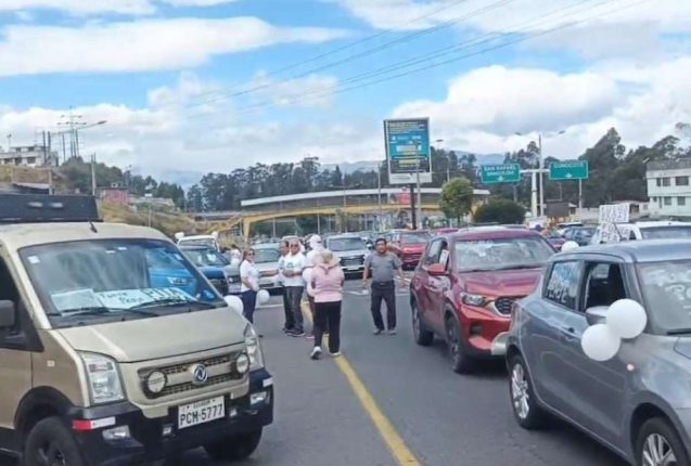 Moradores del Chillos exigen fin al peaje