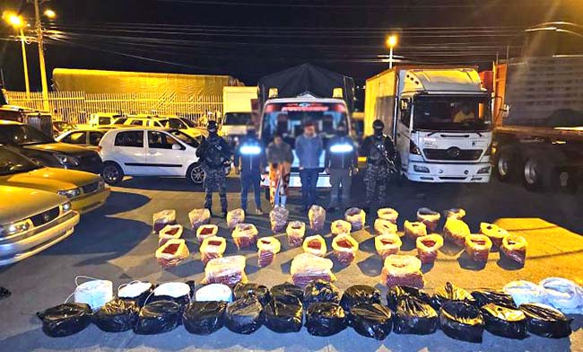 Policía decomisa un cargamento de explosivos en Tulcán
