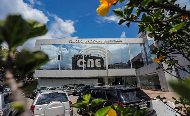 CNE convoca a Consulta Popular tras dictamen de la Corte Constitucional