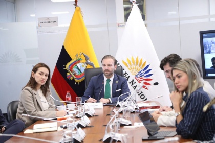 Comisión aprueba informe para debate sobre reforma sanitaria