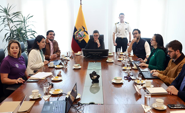Comité de Salud hará operativos en hospitales para evitar robo de medicinas