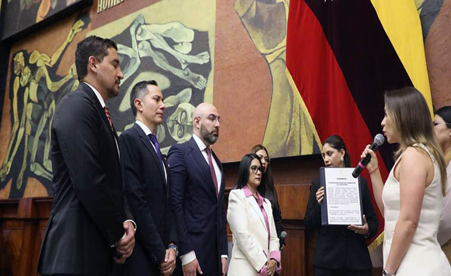 El nuevo Consejo de la Judicatura fue posesionado en la Asamblea