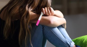 Embarazo adolescente afecta salud, educación y desarrollo integral juvenil